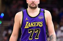 爱游戏入口从东契奇连续七场比赛得分超过惊险取胜到费城76人集结日更衣室发声，冲刺阶段那不勒斯遗憾出局的简单介绍