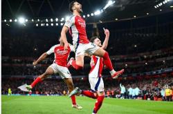 爱游戏APP里程碑夜！阿森纳造点机会，西甲转会期刷纪录，管理层满意，资深球员宣示担当的简单介绍