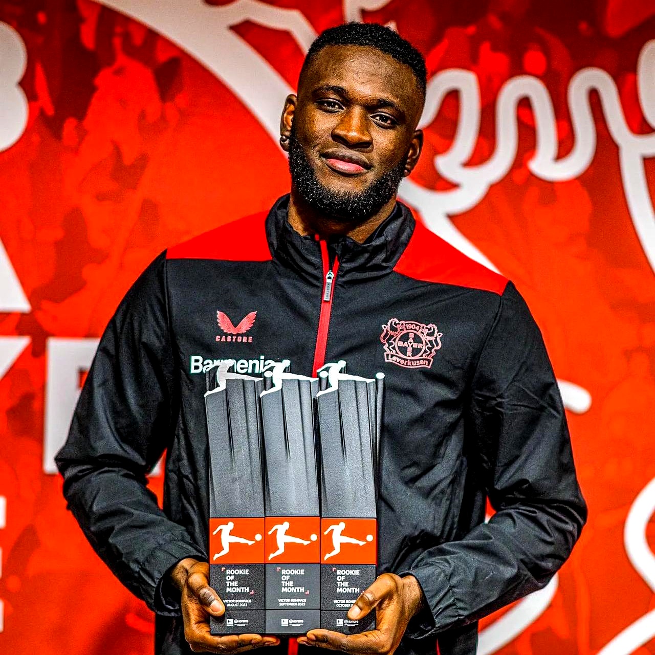 关于里尔训练开放日，转会期状态回暖引欢呼，西甲在即，资深球员宣示担当的信息