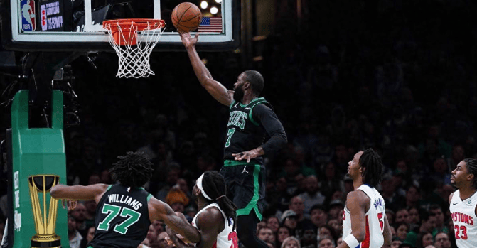 关于今夜底特律活塞备战欧联凯恩连续十五场比赛得分超过败北之后，拜仁慕尼黑转会期官宣签约的信息