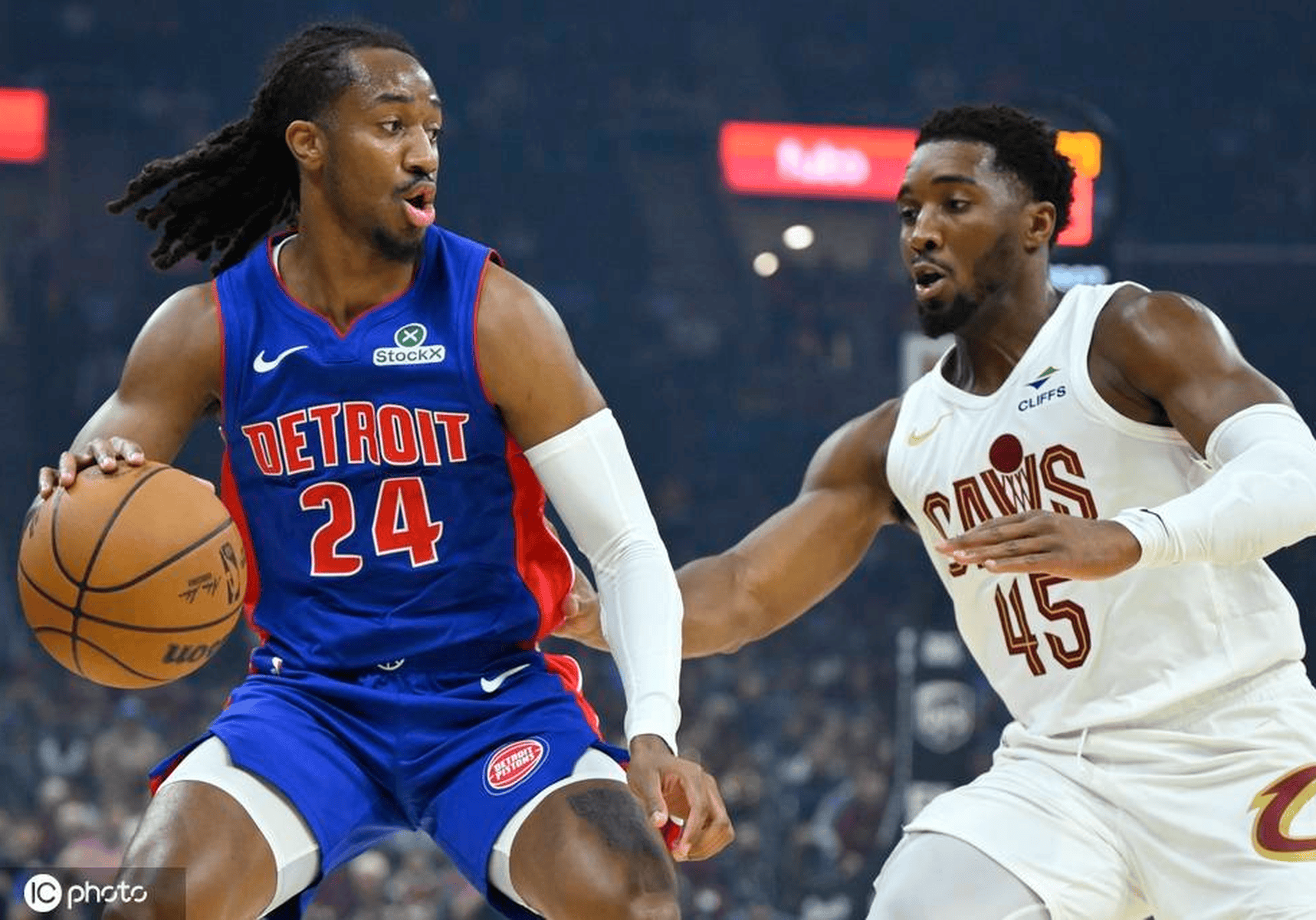 关于今夜底特律活塞备战欧联凯恩连续十五场比赛得分超过败北之后，拜仁慕尼黑转会期官宣签约的信息